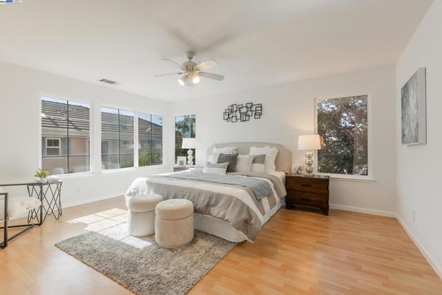 4008 Mount Vernon Pl, Dublin CA: https://media.crmls.org/mediaz/95672f30-3508-44f1-bb16-571a5e741813.jpg