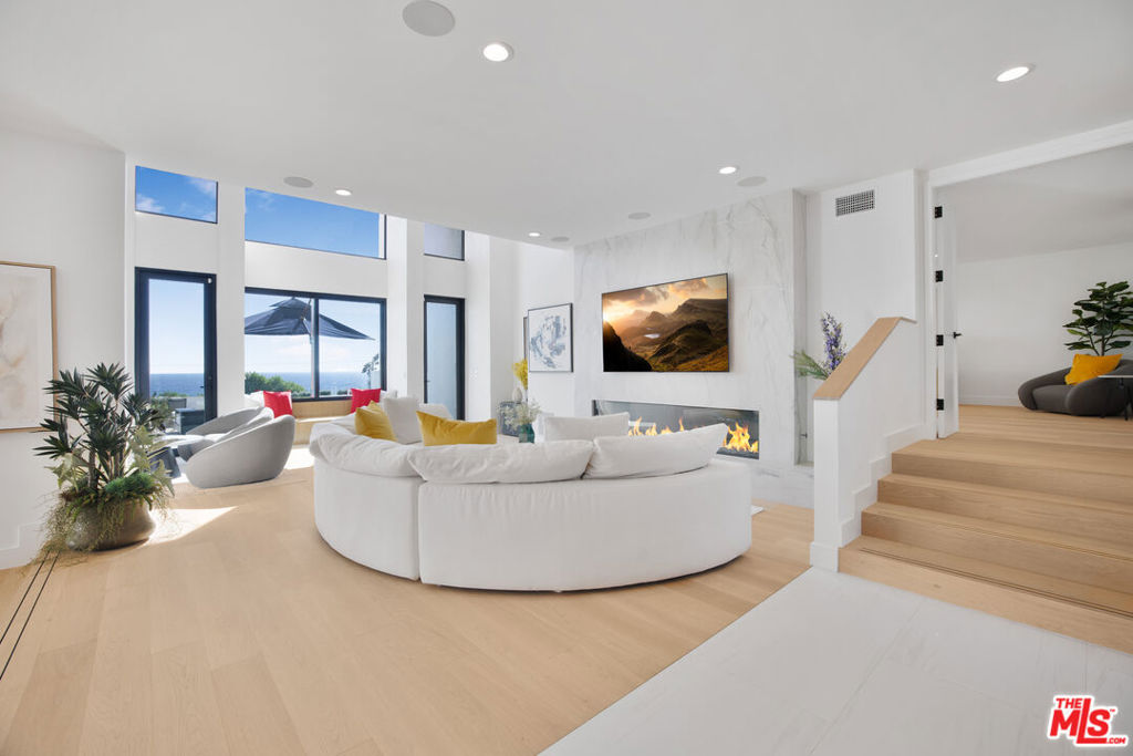MLS #26870851 image #23