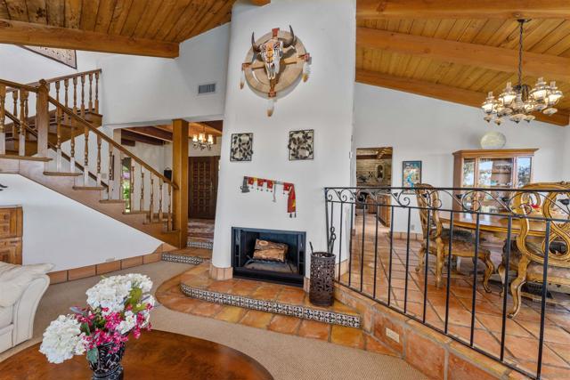 17156 Dos Hermanos, Poway CA: https://media.crmls.org/mediaz/9568282b-b6f9-4ba0-bf69-8536a8c0ee59.jpg