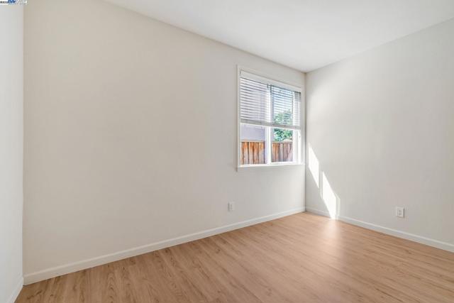 5675 Arcadia Cir, Discovery Bay CA: https://media.crmls.org/mediaz/9568b645-dd9c-4670-b747-4696811fc716.jpg
