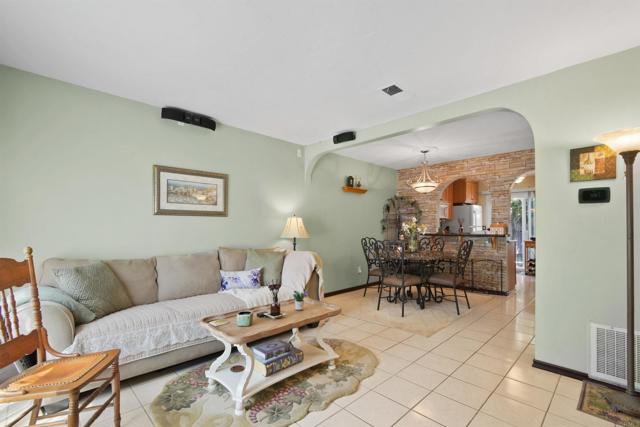 Detail Gallery Image 4 of 37 For 10158 Carefree Dr, Santee,  CA 92071 - 2 Beds | 1 Baths