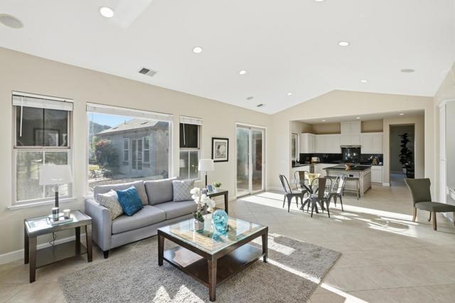 979 Via Rodriguez, San Juan Bautista CA: https://media.crmls.org/mediaz/956999bf-54a6-4628-add7-05f4b239e811.jpg