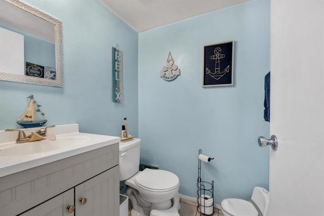 Detail Gallery Image 11 of 23 For 14293 Foothill Blvd #19,  Sylmar,  CA 91342 - 2 Beds | 2/1 Baths