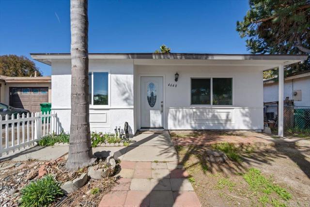 Detail Gallery Image 1 of 1 For 4640 Calle Del Palo, Oceanside,  CA 92057 - 2 Beds | 1 Baths