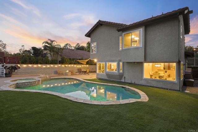 213 Via Palacio, Encinitas CA: https://media.crmls.org/mediaz/956b8597-466f-410a-90e8-fef75a867b0c.jpg