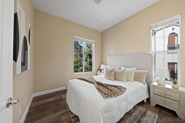 12362 Carmel Country Rd, San Diego CA: https://media.crmls.org/mediaz/956c32bf-f588-4ea1-b1ef-d341653ca9a8.jpg