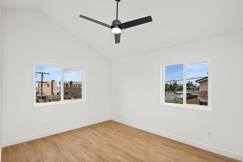 MLS #250045021SD image #19