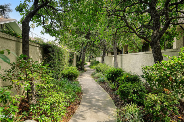 Detail Gallery Image 4 of 55 For 1832 Bushnell Ave, South Pasadena,  CA 91030 - 3 Beds | 2/1 Baths