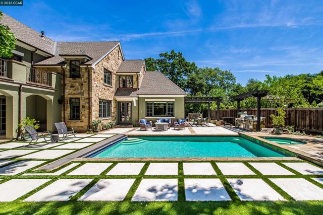 Image 50 of 61 For 53 Hidden Oaks Dr