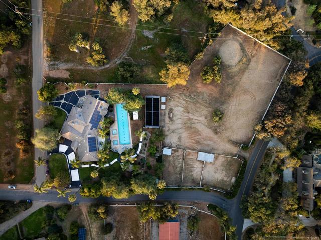 15017 Skyridge Road, Poway CA: https://media.crmls.org/mediaz/956e9cad-7a95-4625-b948-ece68161b0c4.jpg