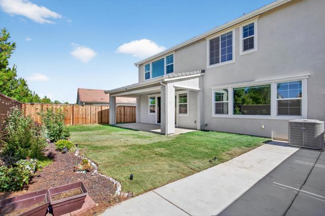 6640 Silverleaf Court, Tracy CA: https://media.crmls.org/mediaz/956f36c9-17ca-4198-9ebf-8a3a97b06d6f.jpg