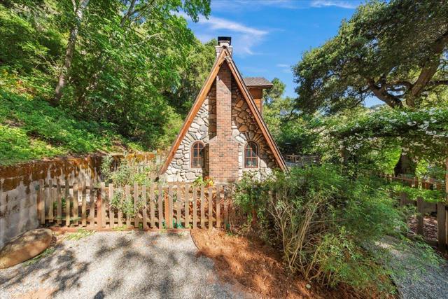 65 Hitchcock, Carmel Valley CA: https://media.crmls.org/mediaz/956f42bf-e6b4-4c20-92b5-6ad3640ce8d3.jpg