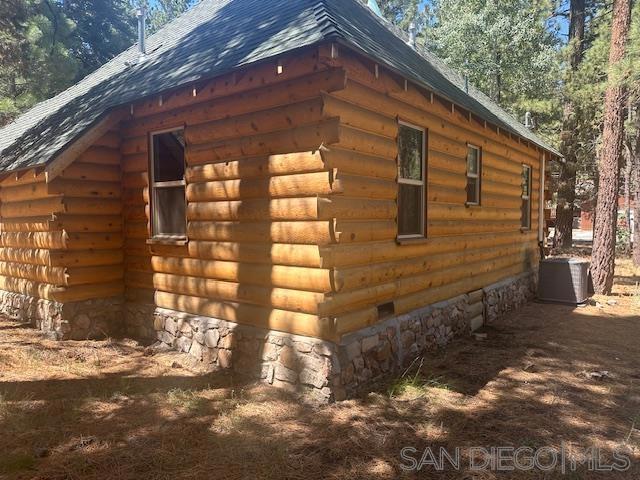 535 W Rainbow Blvd, Big Bear CA: https://media.crmls.org/mediaz/956f6597-5493-4ffa-98ce-39874a9a3e7a.jpg