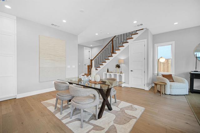 257 Haleena Place, Walnut Creek CA: https://media.crmls.org/mediaz/956fa181-a256-4101-9fb5-971c7255d114.jpg