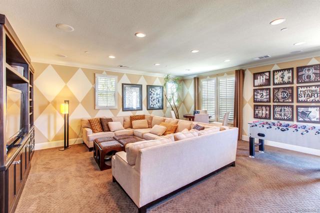 671 Via Maggiore, Chula Vista CA: https://media.crmls.org/mediaz/9570c8c6-2987-4be8-a5a2-27f789d8a25c.jpg