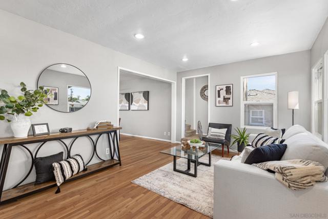 4050 Marian St, La Mesa CA: https://media.crmls.org/mediaz/957244a3-0ece-416e-b349-2fefa873fa64.jpg