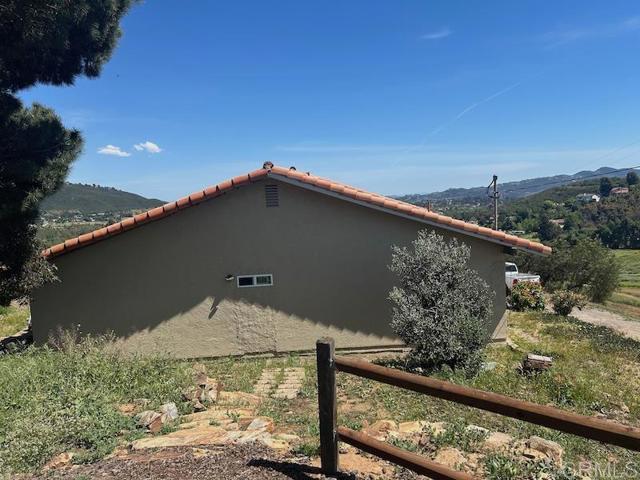 515 Cassou Road, San Marcos CA: https://media.crmls.org/mediaz/95725c17-63be-4cbe-a711-f42bd1333967.jpg