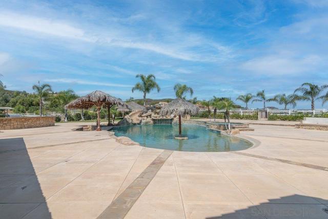 Image 67 of 75 For 37789 Avenida La Cresta