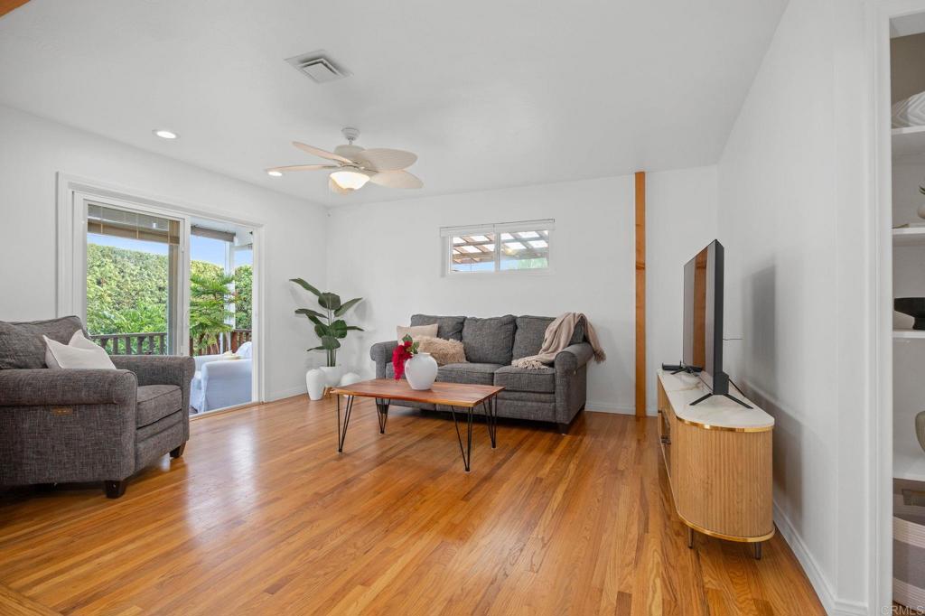 1204 California Street - photo 9