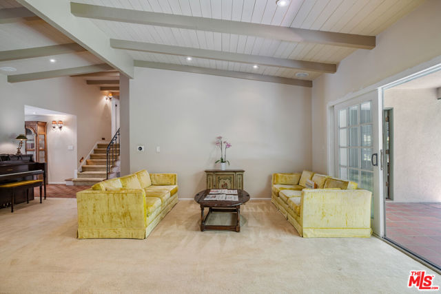 819 Jacon Way photo 6