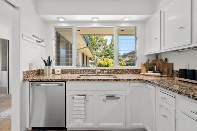 115 Del Mesa Carmel, Carmel Valley CA: https://media.crmls.org/mediaz/9573fceb-103d-4cb0-94e7-4d257f213a9e.jpg