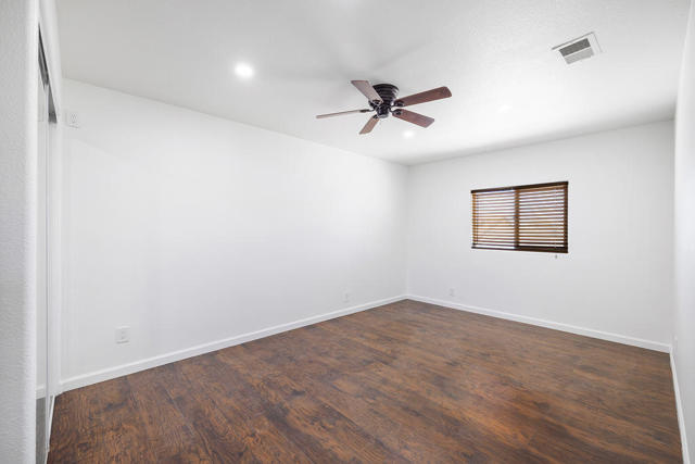 Image 19 of 49 For 16430 Evans Lane