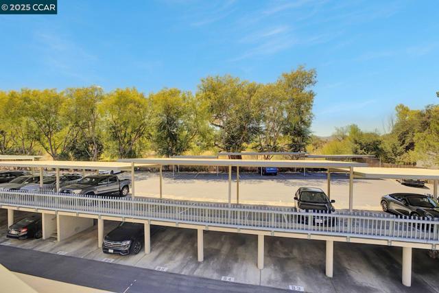 1087 Murrieta Blvd, Livermore CA: https://media.crmls.org/mediaz/9575affd-6434-45f3-ba86-555b21e7152e.jpg