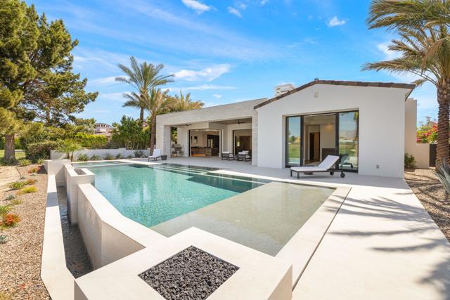 53603 Via Mallorca, La Quinta CA: https://media.crmls.org/mediaz/9575f722-c0a9-4b9c-b765-d51c35c31053.jpg