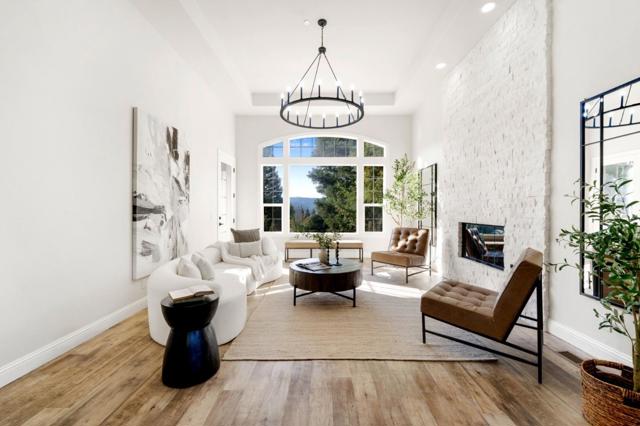 2360 Sunflower Circle, Gilroy CA: https://media.crmls.org/mediaz/95762559-fe18-4fdf-8f6f-80ad66122c05.jpg