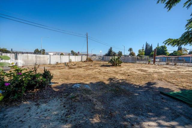 0 E Hedding Street, San Jose CA: https://media.crmls.org/mediaz/9576c0e4-6a9a-4d1d-ac02-85464c3eecff.jpg
