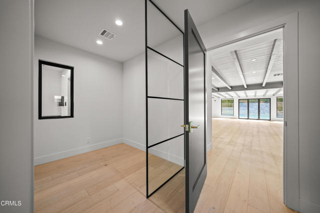 9518 Forbes Avenue, Northridge CA: https://media.crmls.org/mediaz/95777e00-946f-4fec-904f-1e8b2c1c65fd.jpg