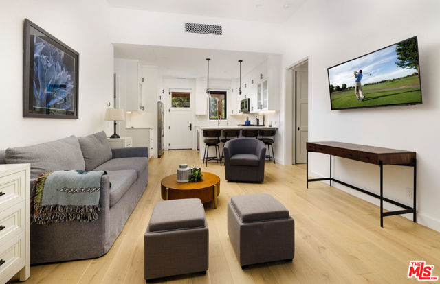 4490 Via Alegre, Santa Barbara CA: https://media.crmls.org/mediaz/9577a976-13d1-4d1c-a566-e99769bf366a.jpg