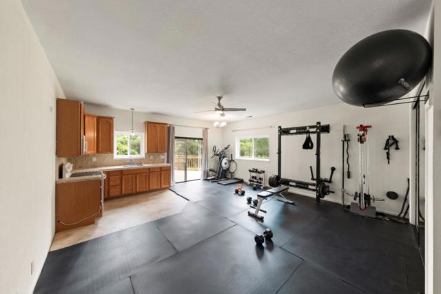 2655 San Juan Canyon Road, San Juan Bautista CA: https://media.crmls.org/mediaz/9577cbd7-b02f-4a07-9d78-3df33d0f9174.jpg