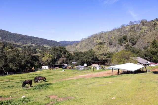 20215 Cachagua Road, Carmel Valley CA: https://media.crmls.org/mediaz/95789d7e-2770-4939-99f5-fbb3163eb25f.jpg