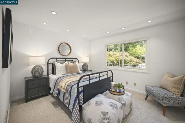 1023 White Gate Rd, Alamo CA: https://media.crmls.org/mediaz/9578a7e1-a799-4880-915d-f806c85dadb3.jpg
