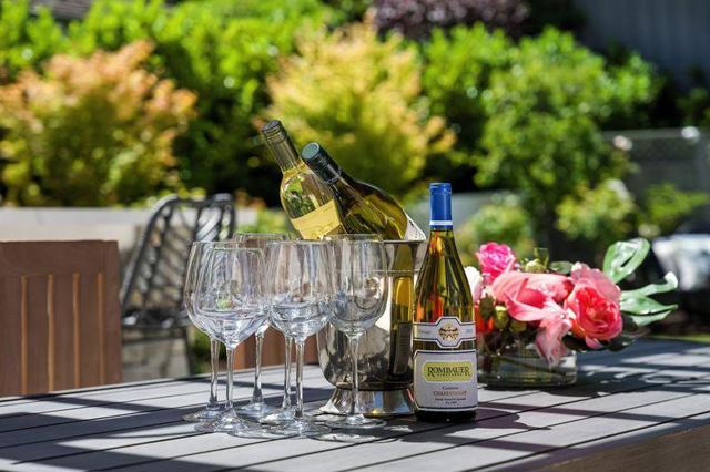 830 Bromfield Road, San Mateo CA: https://media.crmls.org/mediaz/957acb3a-c0f6-43b4-ae9b-b941130a83a5.jpg