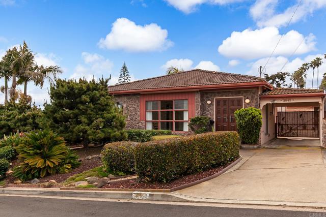 Detail Gallery Image 1 of 1 For 3845 John St, San Diego,  CA 92106 - 3 Beds | 2/1 Baths