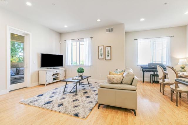 1113 Trinity Lane, Palo Alto CA: https://media.crmls.org/mediaz/957b4eb0-a10c-4c28-bc02-5ce87d7337cc.jpg