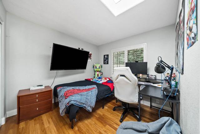 Image 19 of 49 For 10820 Dutton Drive