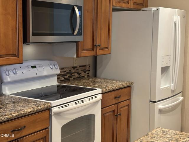 Detail Gallery Image 5 of 38 For 31322 Village 31, Camarillo,  CA 93012 - 2 Beds | 2 Baths