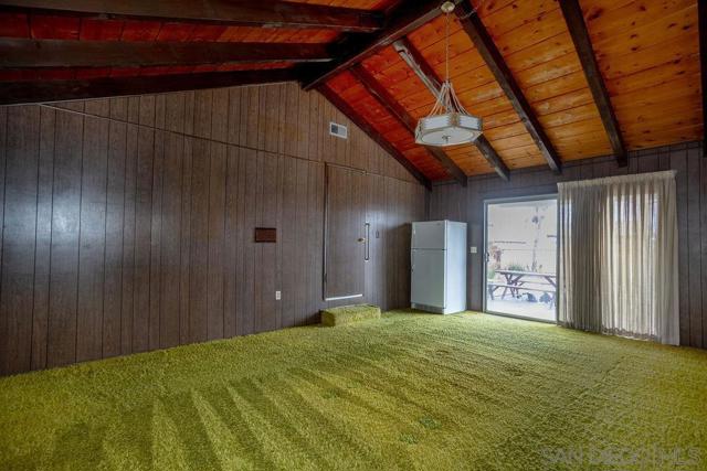 97 East Whitney Street, Chula Vista CA: https://media.crmls.org/mediaz/957c21ef-fd55-4581-bac5-5f4b39367c4c.jpg