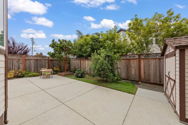 350 6th Avenue, Half Moon Bay CA: https://media.crmls.org/mediaz/957c5e7b-1036-4161-8cd3-2391332c36ff.jpg