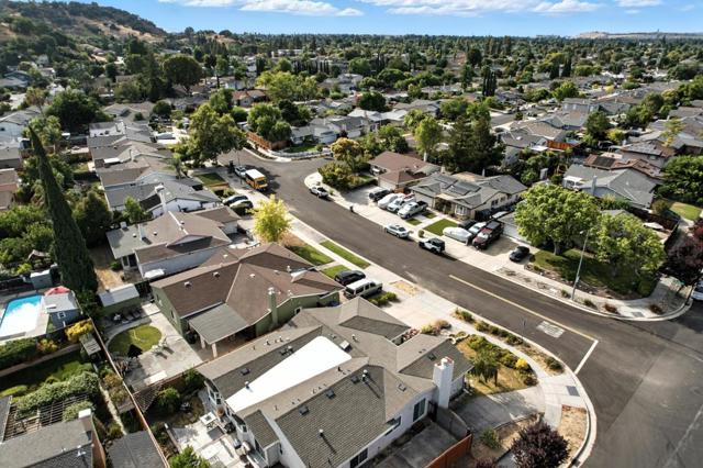 6270 Blossom Avenue, San Jose CA: https://media.crmls.org/mediaz/957de4e5-aac3-4bbf-a104-8d7eb8ea308b.jpg