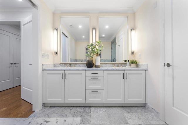 1645 Pacific Avenue, San Francisco CA: https://media.crmls.org/mediaz/957e1301-bf6c-4e7c-82a8-bed1b88ef211.jpg