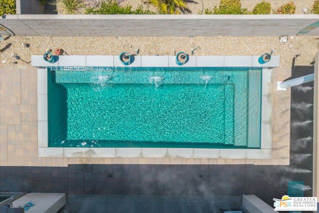 39 Barolo, Rancho Mirage CA: https://media.crmls.org/mediaz/957ea1ef-b3bc-4485-9d19-030ca4a0e785.jpg
