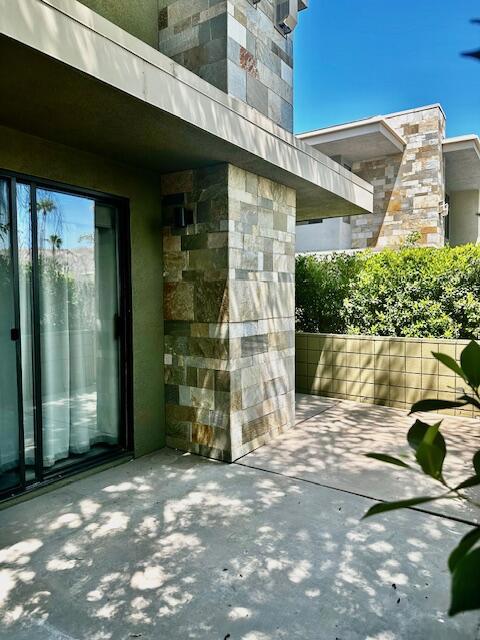 870 E Palm Canyon Drive, Palm Springs CA: https://media.crmls.org/mediaz/957fe3aa-c29b-4ec4-aa75-9d2fe9d7a9b1.jpg