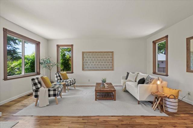 746 Western Drive, Santa Cruz CA: https://media.crmls.org/mediaz/95814baa-f992-45ad-80d6-f67a0bec2999.jpg