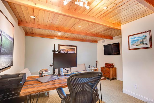 1464 Summit Ave, Cardiff by the Sea CA: https://media.crmls.org/mediaz/9581705a-15f3-4d6f-ae12-da5a7f19a359.jpg