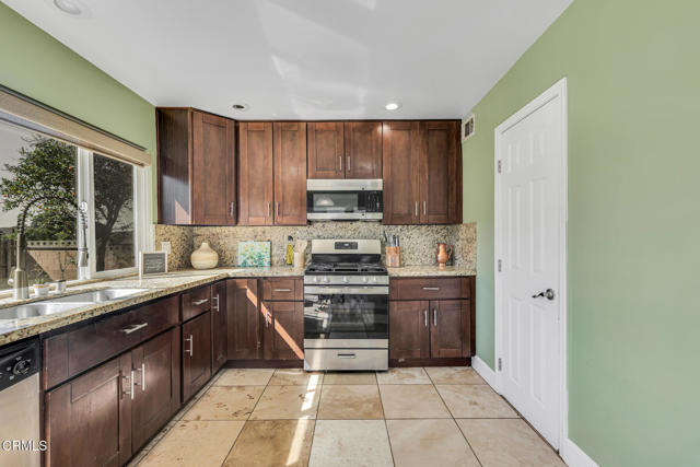 Detail Gallery Image 7 of 31 For 3362 Corning St, Thousand Oaks,  CA 91320 - 4 Beds | 2 Baths