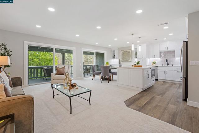 1161 Leisure Ln, Walnut Creek CA: https://media.crmls.org/mediaz/95826735-5065-4191-9703-b5378f142df0.jpg